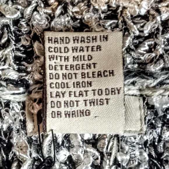 Escio Nubby Knit Hi-Lo Fishnet Sleeve Sweater NWT - Picture 5 of 5